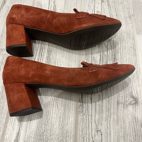 Cole Haan Mabel Suede Tassel Pump size 8.5 - Picture 5 of 12